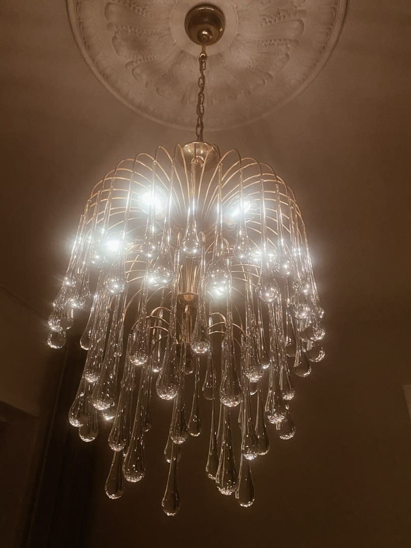 Vintage – Murano Glass Chandelier – Teardrop – 68 Drops – Clear