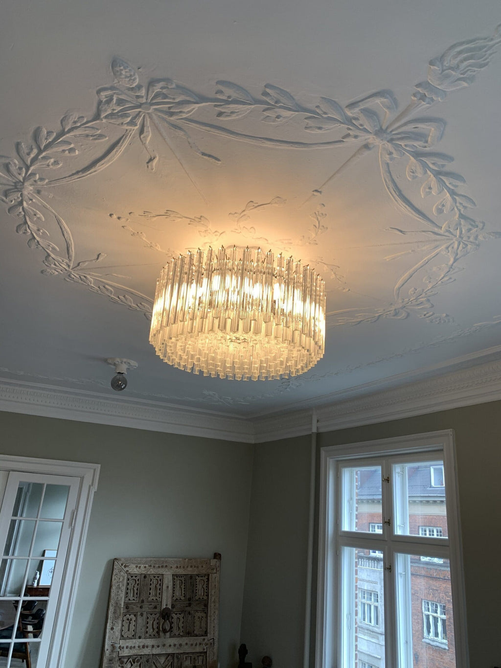 Murano Glass Chandelier – Triedri Round – 265 Prisms – Pink