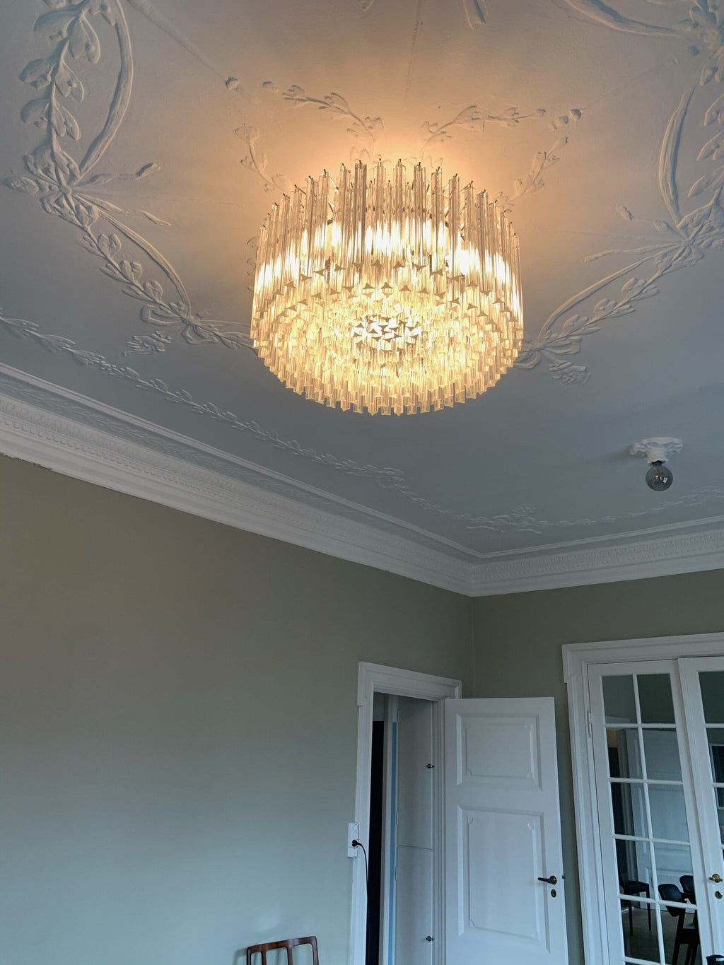 Murano Glass Chandelier – Triedri Round – 265 Prisms – Pink