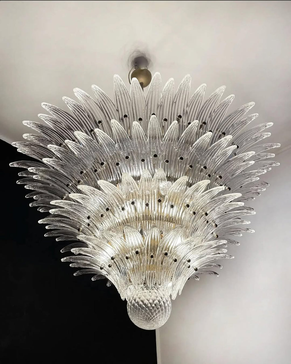 Murano Chandelier – Palmette – 163 Glasses – Smoked