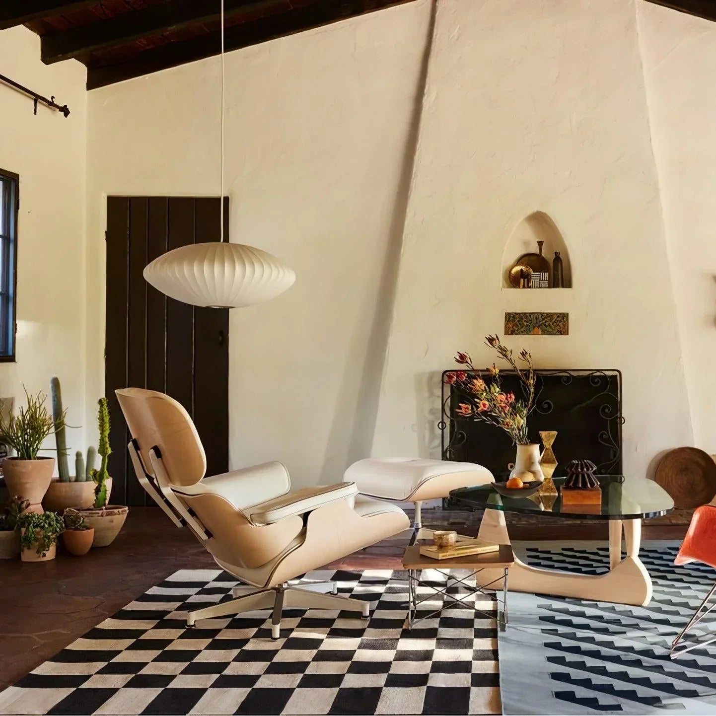 Modern Irregular Bubble Pendant Lamp with Polymer Finish and Steel Structure