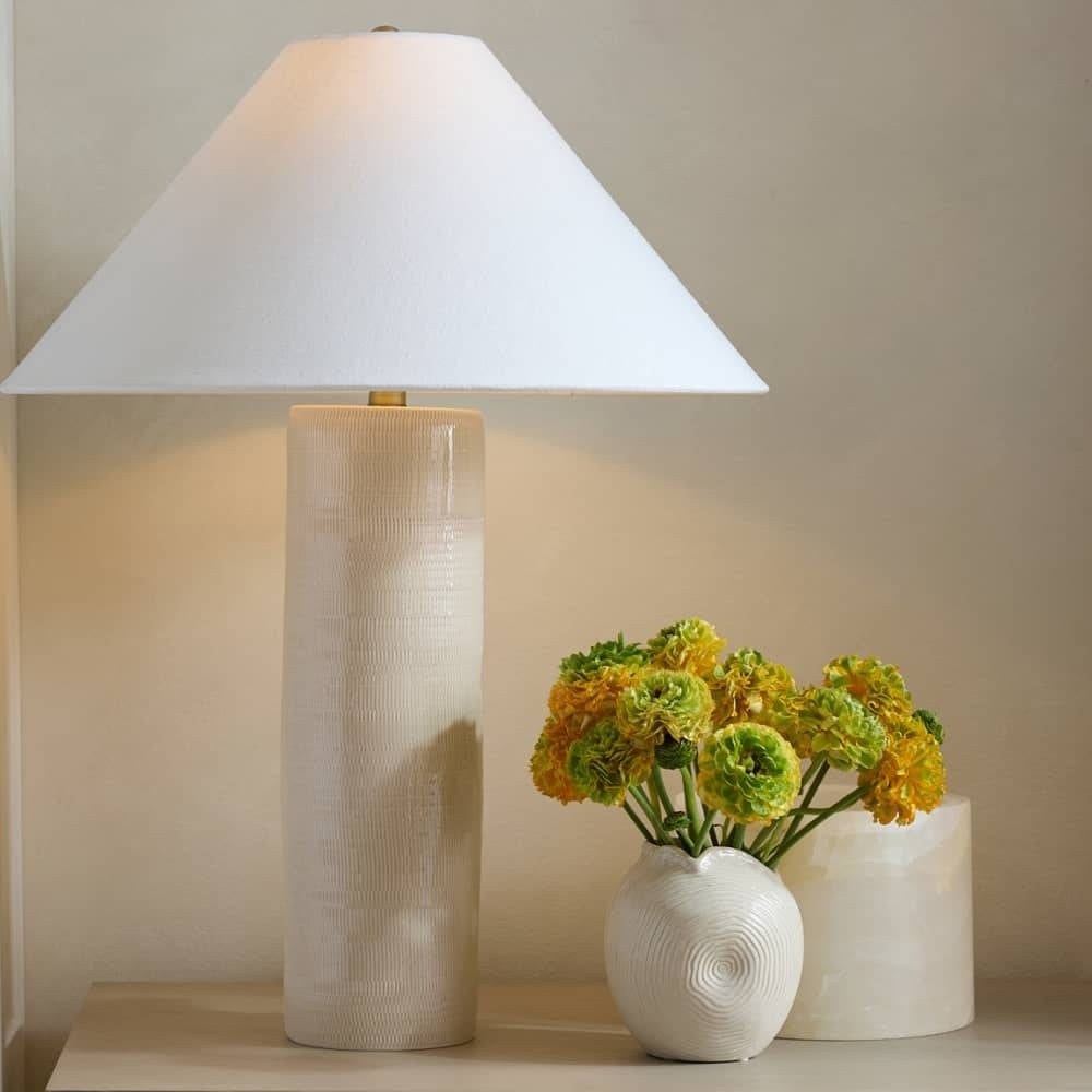 Nicoline Table Lamp PTE18-SH042 room scene