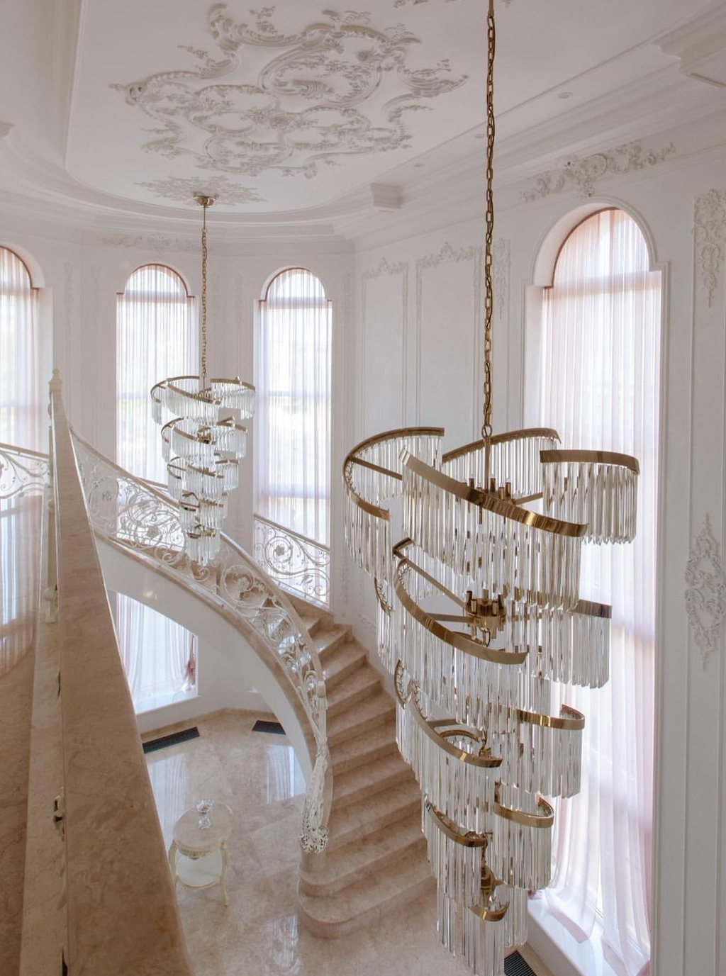 Oversized Modern Designer Creative Multi-Tiered Luxury Spiral Crystal Chandelier for