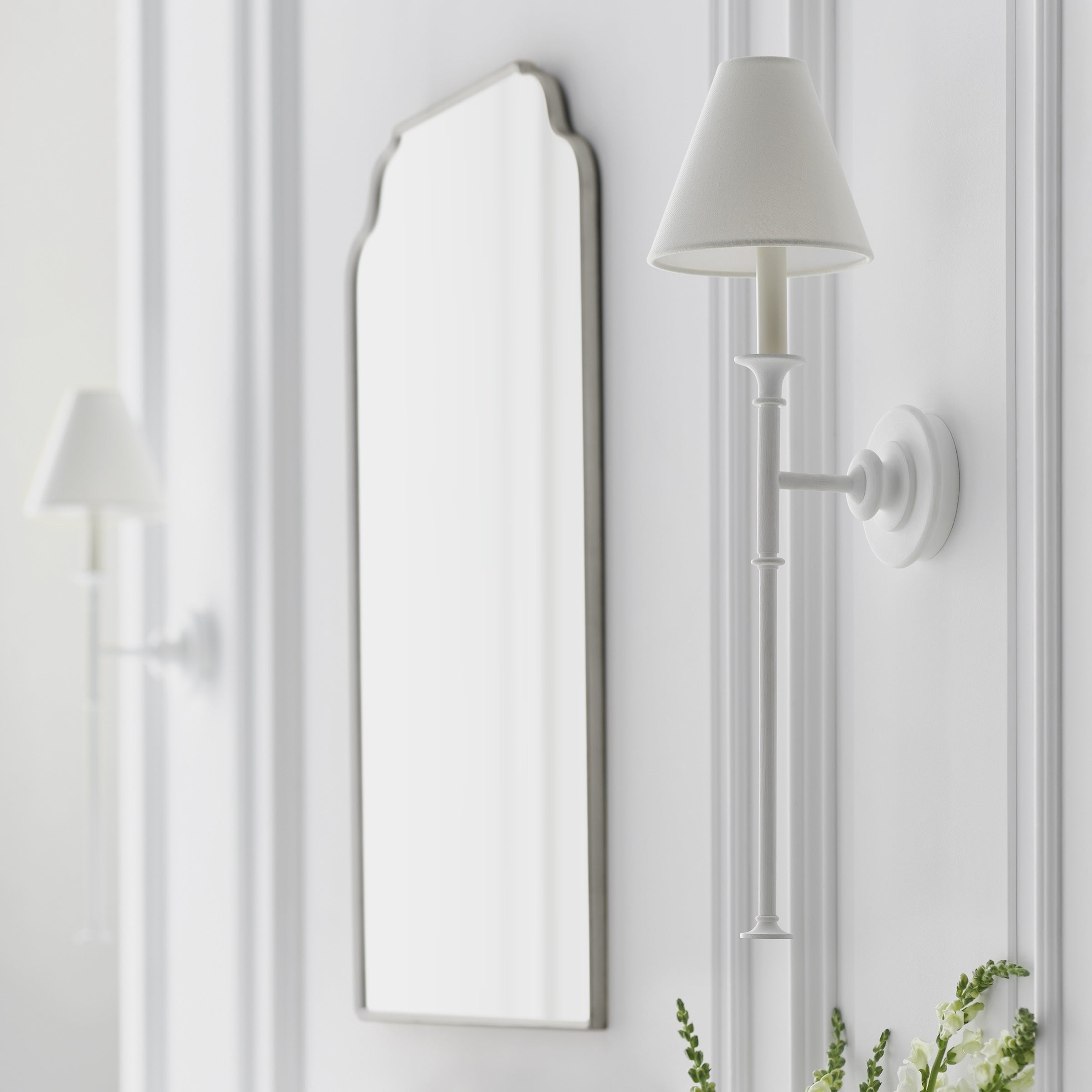 Brody Wall Lamp