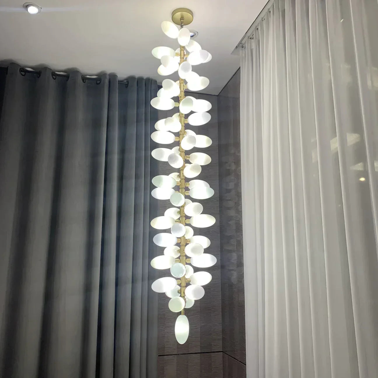 Nordic Art Long Magnolia Alba Glass Ceiling Chandelier for Staircase / hallway / entryway Light