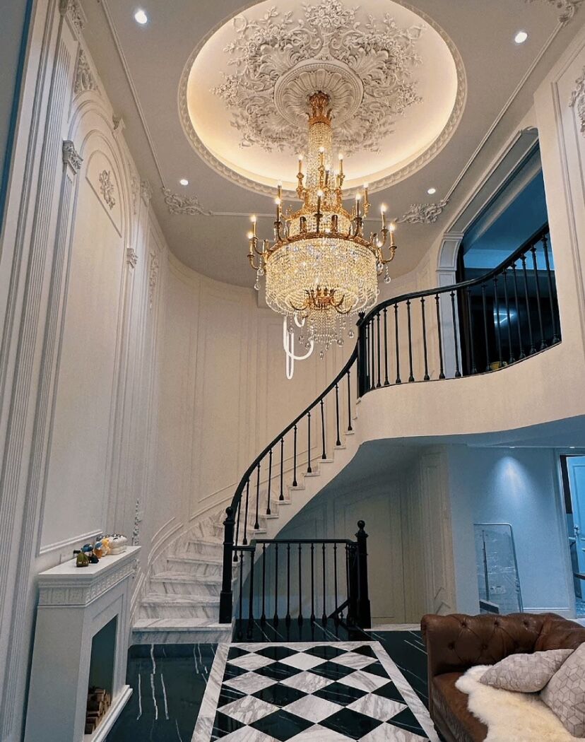 Stunning Oversized Luxury Golden Metal Candle Crystal Tassel Chandelier for High-Ceiling Staircase / entryway