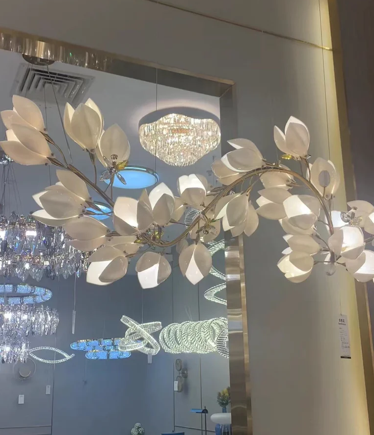 Luxury Ceramic Magnolia Ginkgo Chandelier with Crystal and Brass Finish for Bedroom Living Room Dining Room