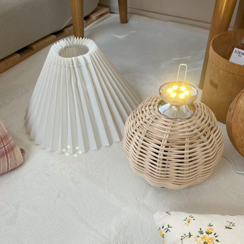 Rattan Pleated Table lamp