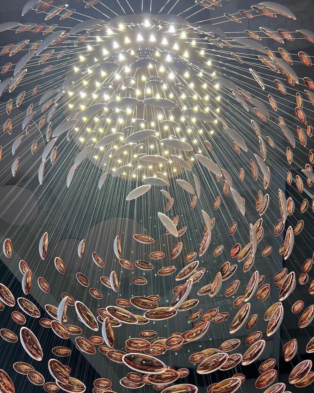 Modern Artistic Unique Golden Dragon Egg Pendant Ceiling Light for Staircase / Sales Center / Hotel