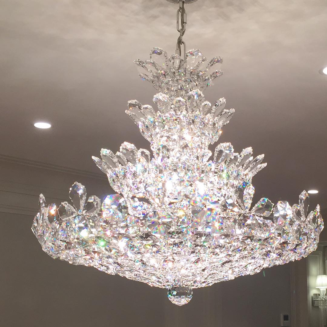 Luxury Empire-Shaped Floral Crystal Chandelier with K9 Crystal Finish for Foyer and Living Room