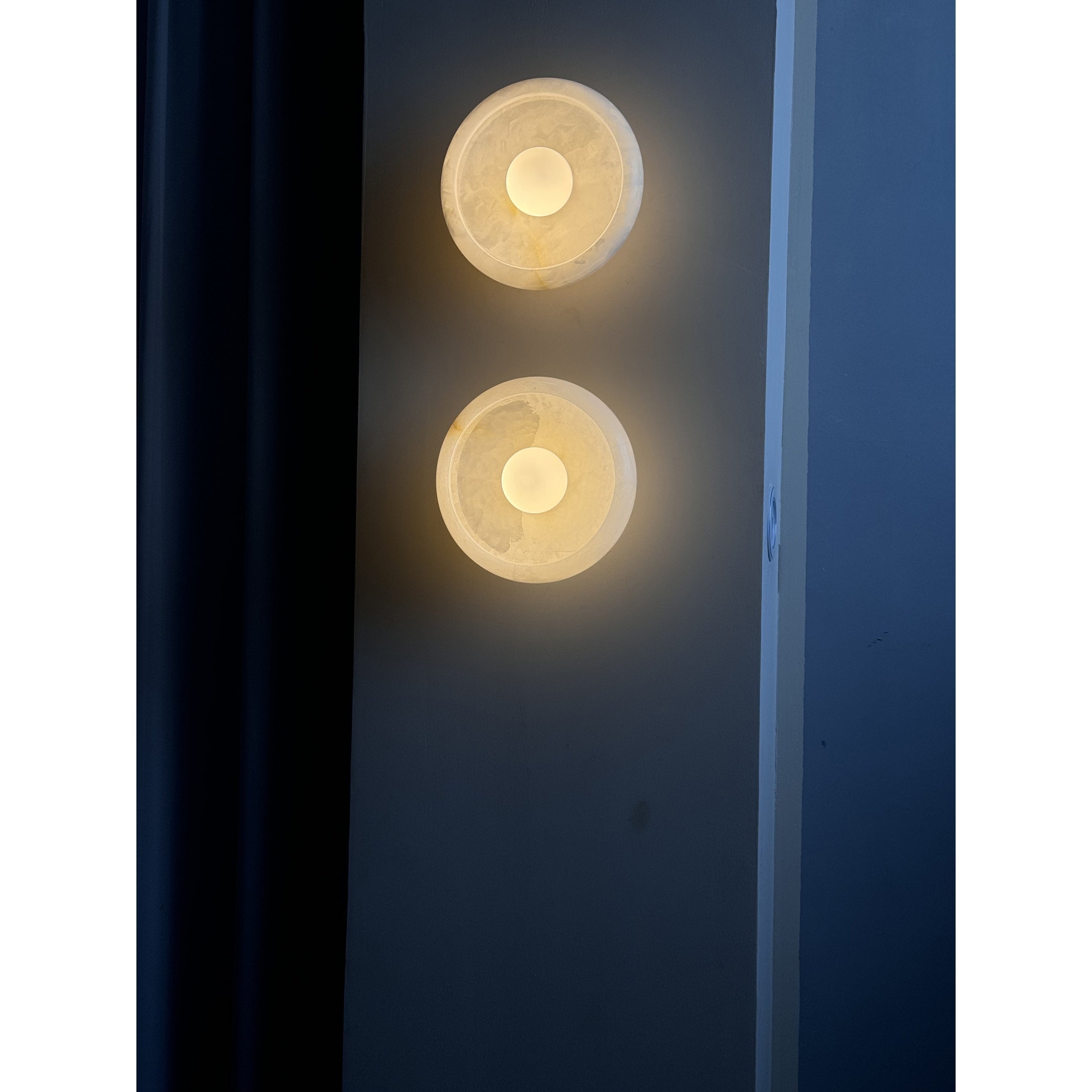 Savion Marble Wall Lamp
