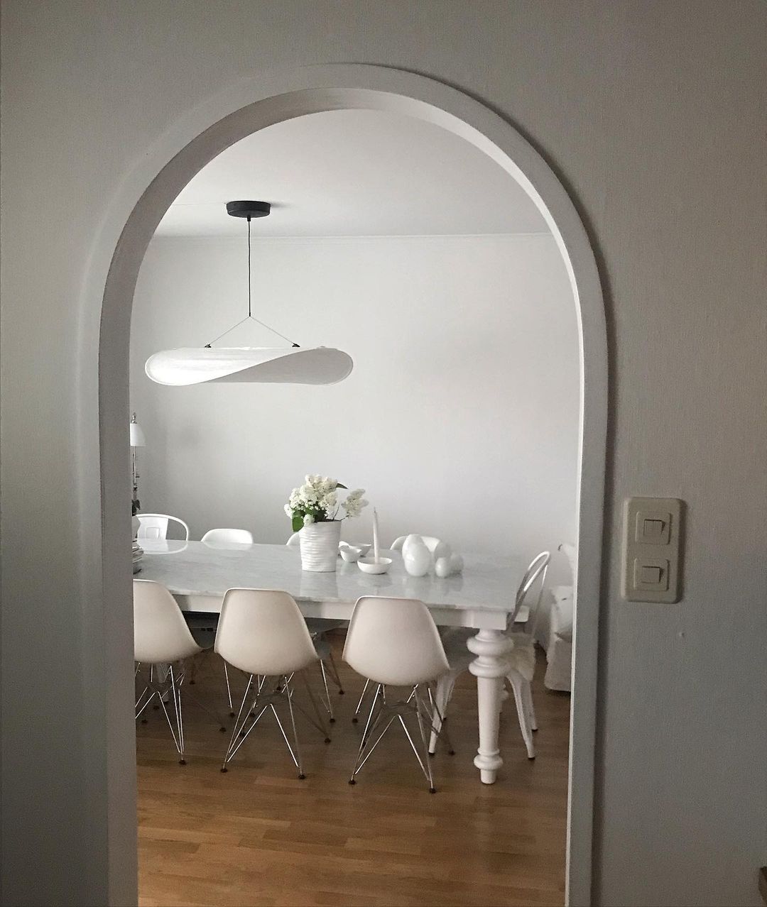 Tense Dupont Paper Pendant Lamp
