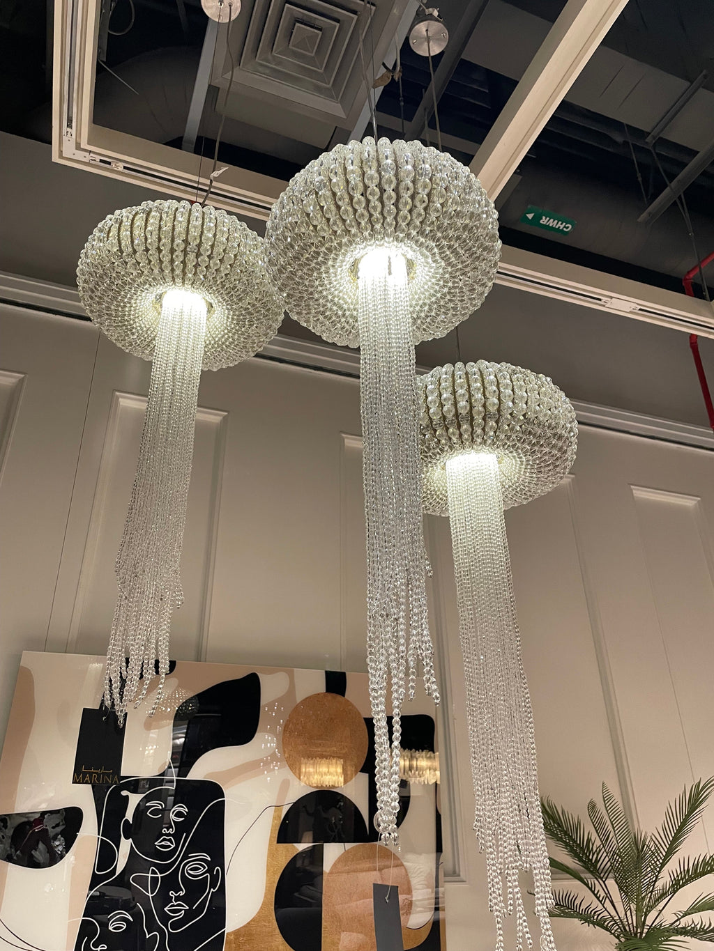Designer Jellyfish Glass Crystal Pendant Chandelier with Metal Finish for Dining Room Entryway Bedroom