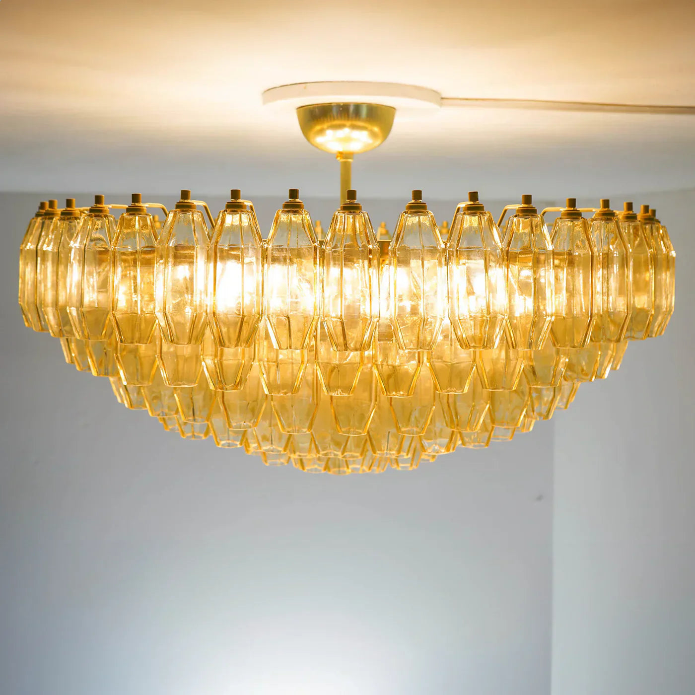 Prismatico 12-Light Amber Ceiling Lamp 35"