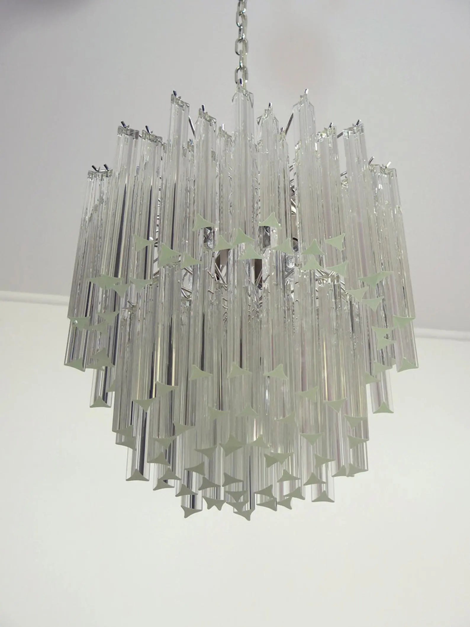 Murano Glass Chandelier – Arianna -107 Prisms – Transparent