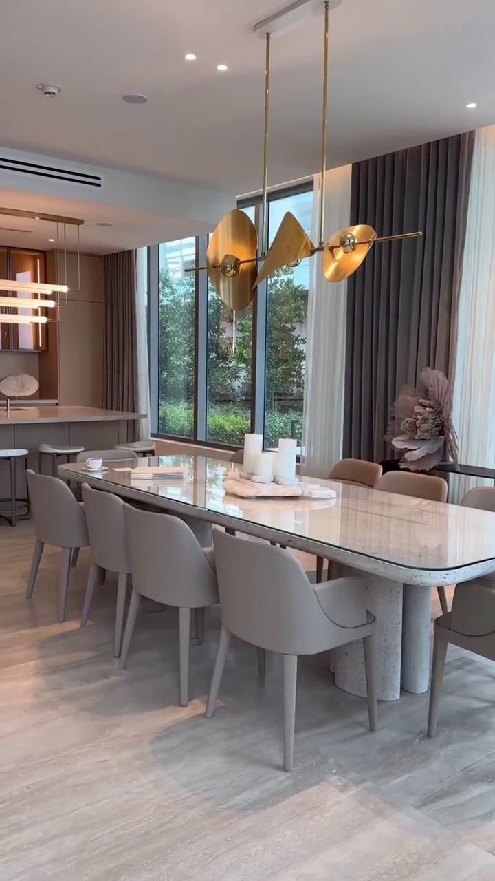 Minimalist Linear Brass Chandelier with High-Quality Finish for Dining Room and Kitchen Island