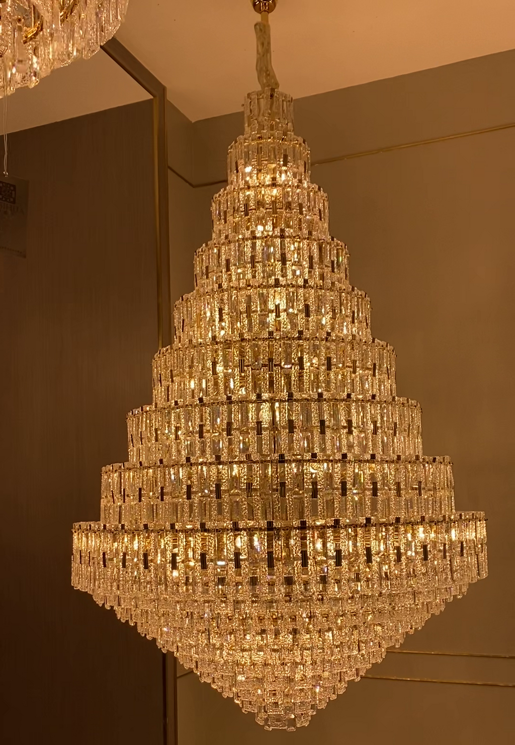 Oversized Multi-Layers Honeycomb Luxury Crystal Chandelier in Gold Finish for Big