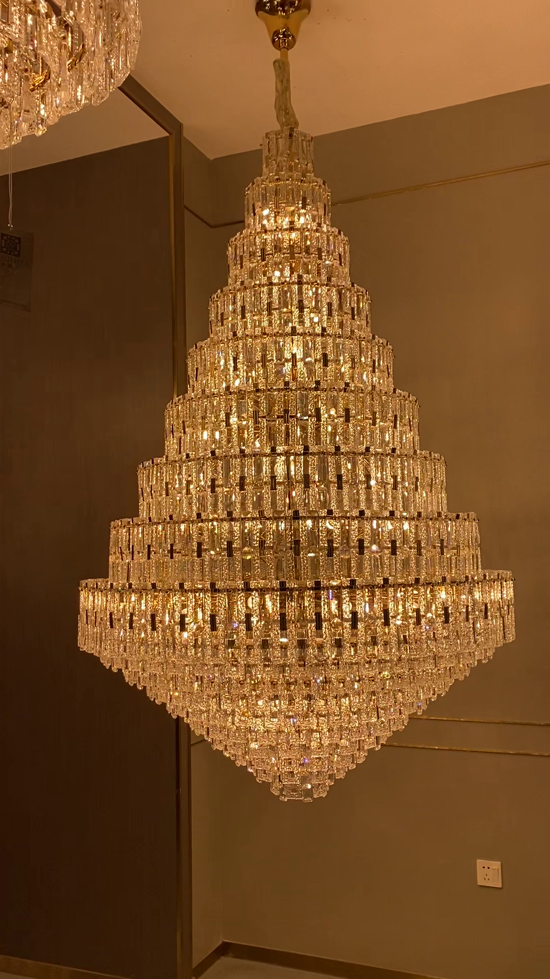 Oversized Multi-Layers Honeycomb Luxury Crystal Chandelier in Gold Finish for Big