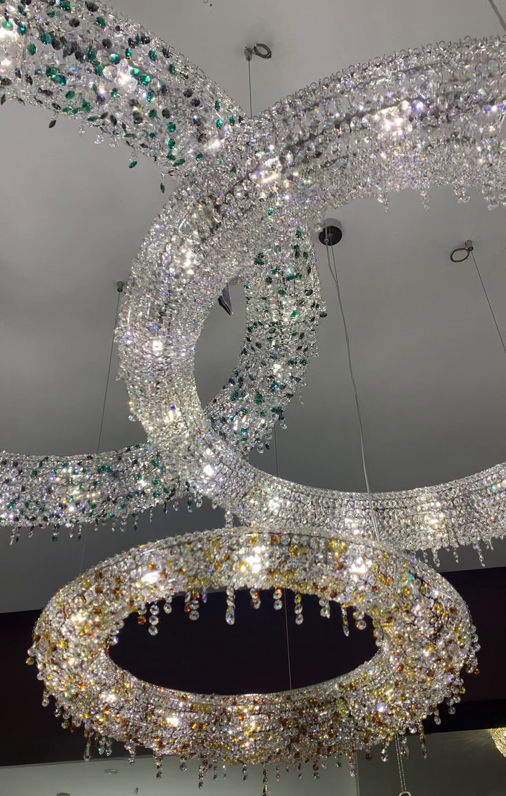 Unique Eccentric Circle Colorful Crystal Beads Chandelier Luxury Ceiling Lamp for Living / dining Room